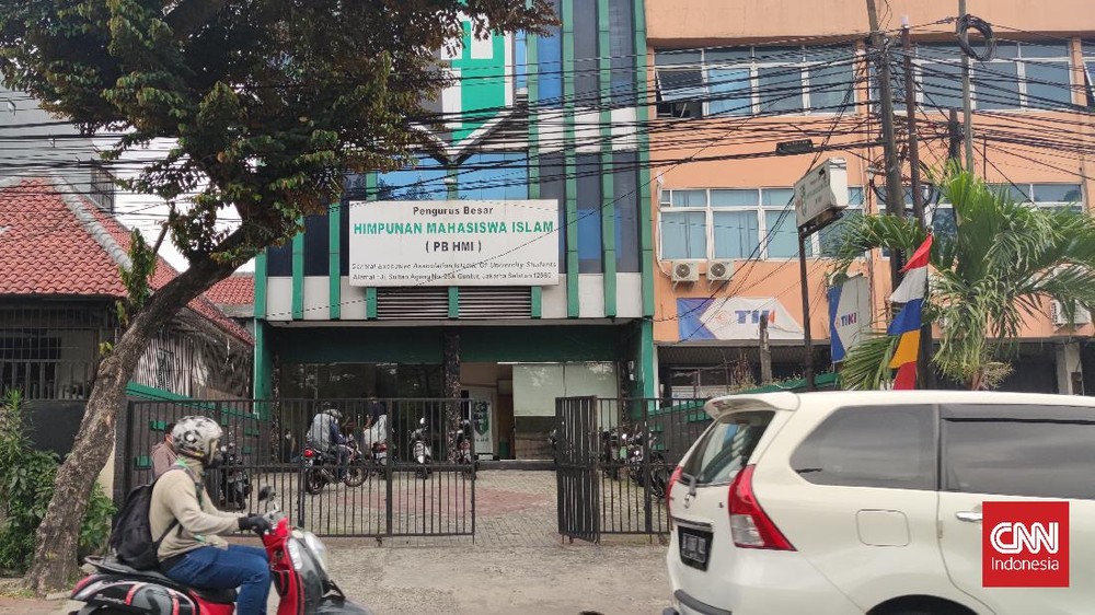 Sahroni Bikin Geram? NasDem Tower Membara!