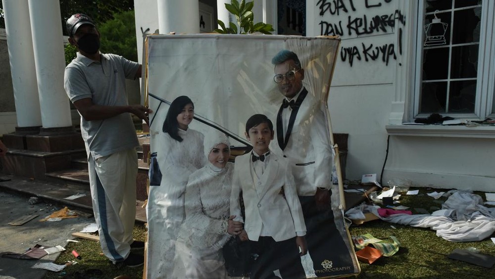 Dalang Penjarahan Rumah Uya Kuya Tertangkap!