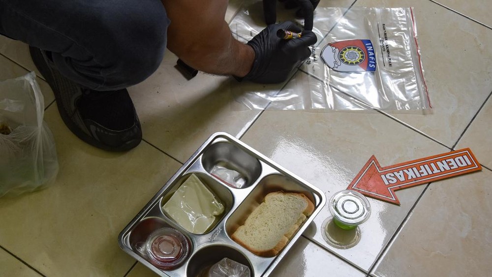 Makan Bergizi Gratis Rawan? Sekolah Harus Ambil Alih!