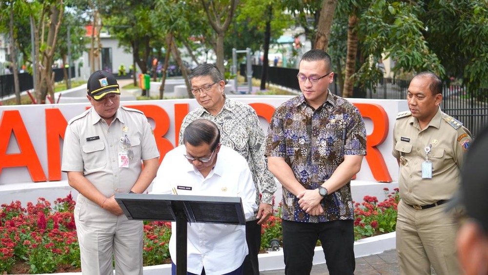 Taman Bugar Kebon Jeruk, Hadiah Warga Jakarta!