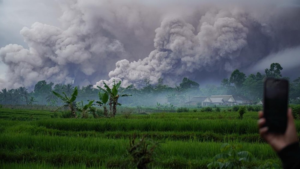  Semeru Mengamuk Lumajang Siaga Bencana!