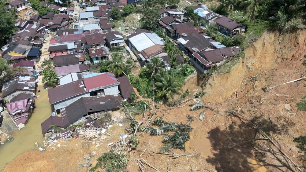 Taput Lumpuh Longsor Susulan Makin Parah!