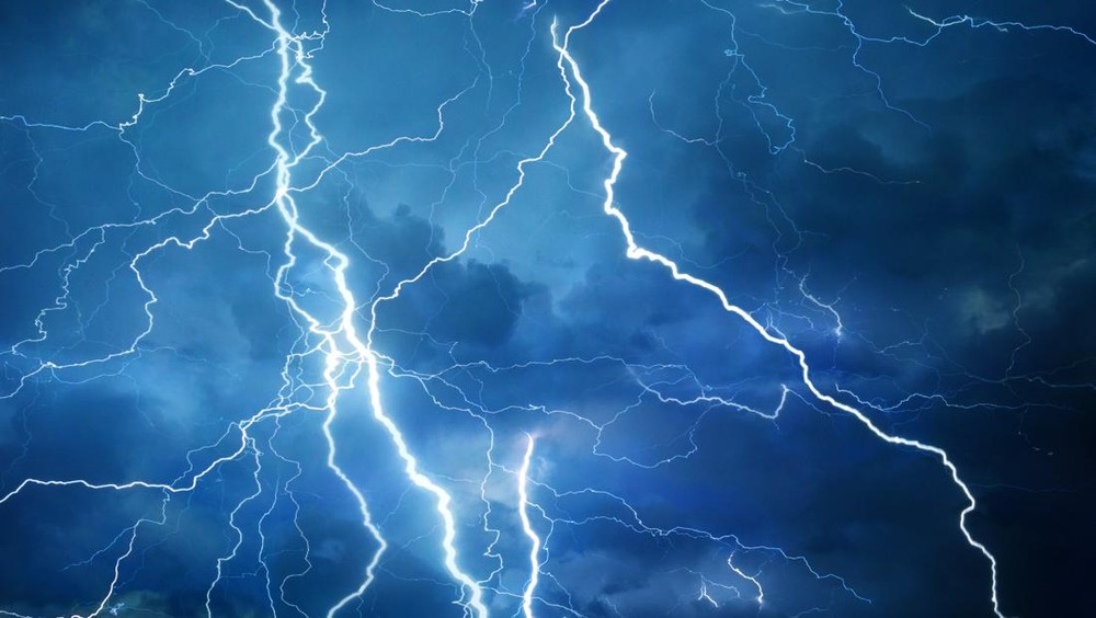 Ngeri! Pendaki Merbabu Meregang Nyawa Disambar Petir