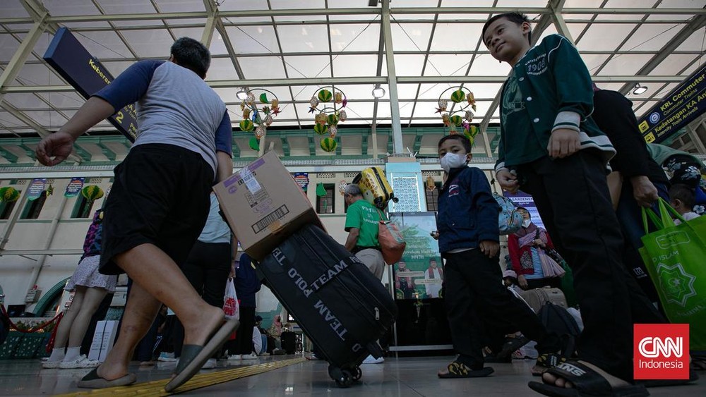 Pasar Senen Membludak Arus Balik Pecah Rekor