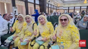Jemaah Haji Gowa Bikin Heboh Penampilan Cetar
