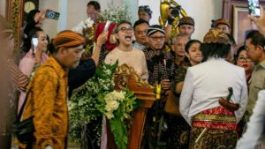 Wali Kota Solo Kunci Damai Kirab Suro Keraton