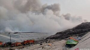 Jatiwaringin Darurat Kebakaran Langit Pun Turun Tangan